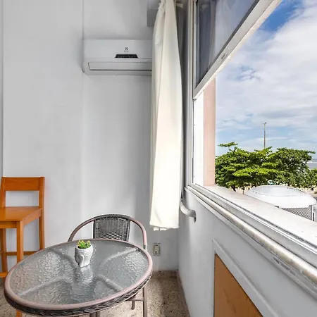 Atlântica Vista Mar com Charme Apartamento